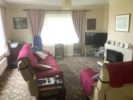 3 bedroom bungalow to rent - Photo 4