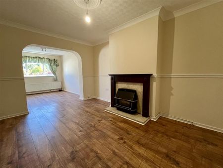 3 bedroom semi-detached house to rent - Photo 2
