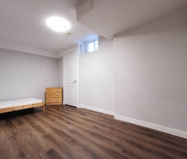 For Lease - 17 Boticelli Way, Vaughan, Ontario - Photo 6