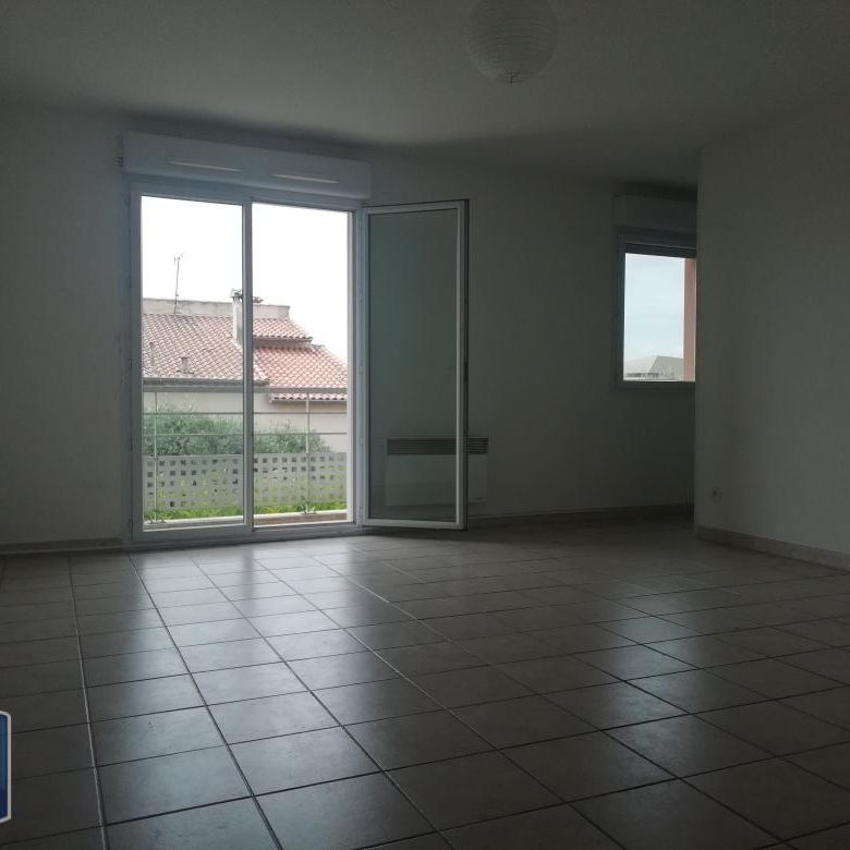 Location Appartement 2 pièces 45m² ST GILLES 30800 - Photo 1