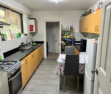 Room in a Shared House, Shirley Road, E15 - Photo 6