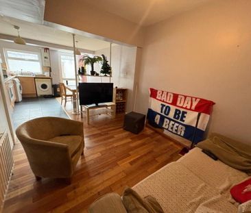 130 Melrose Street, Belfast, BT9 7DQ - Photo 2