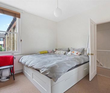 2 bedroom maisonette to rent - Photo 3