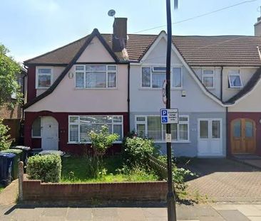 The Fairway, Northolt UB5, London - Photo 3
