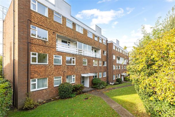 Chesterfield Court, Cranes Park, Surbiton, Surrey, KT5 flat to rent - Photo 1
