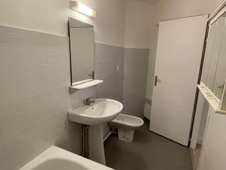 Location Appartement 1 pièce 27m² MONT DE MARSAN 40000 - Photo 5