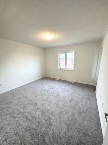 For Lease - 3023 Hollyberry Trail, Pickering, Ontario - Photo 3