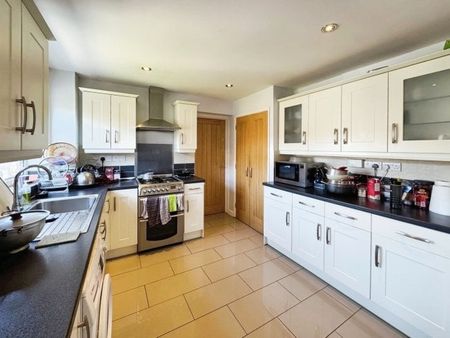 Merlin Drive, Ely - Photo 4