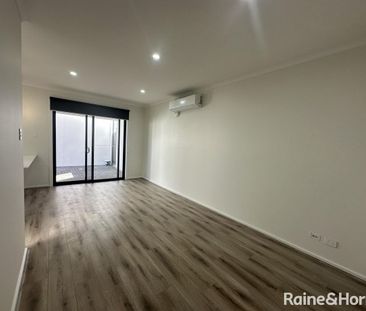 Brand New 2 Bedroom Home For Rent! - Photo 2