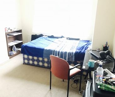 STUDENT HEAVEN - RESERVE NOW! - Photo 2