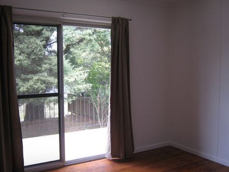 41 Jellicoe Street, Mount Lofty QLD 4350 - House For Rent | Domain - Photo 3