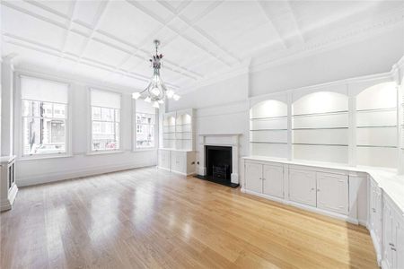 A beautifully newly redecorated lateral apartment set in this well regarded portered building. - Photo 5