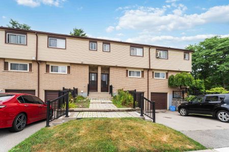 For Lease - 10 Claudette Gate, Hamilton, Ontario - Photo 2