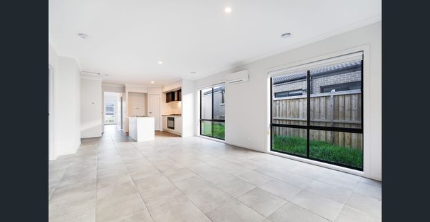 Stunning Family Home - Photo 1