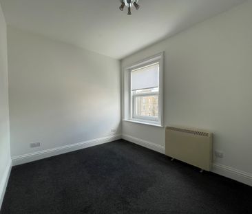 2 bedroom apartment to rent Wilmington Square, Eastbourne, BN21 - Photo 5