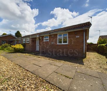 2 bedroom semi-detached bungalow to rent - Photo 1