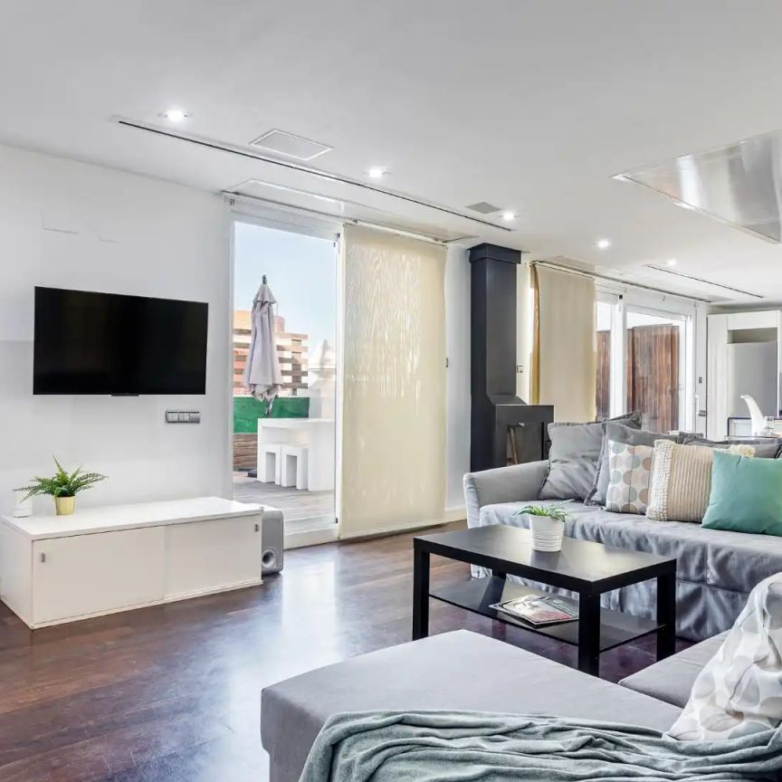 Ático de alquiler en Plaza Ayuntamiento del, Sant Francesc - Foto 1