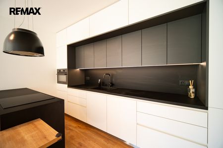 Pronájem bytu 2+kk v osobním vlastnictví 62 m², Milovice - Fotografie 3