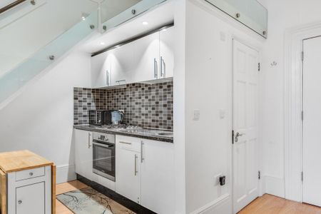 1 bedroom flat to rent - Photo 2