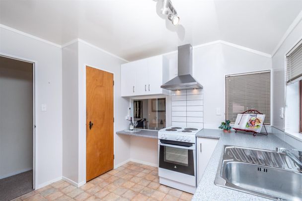 4B Earp Street, Johnsonville - Photo 1