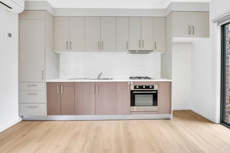 1/177 Purinuan Road, Reservoir VIC 3073 - Photo 5