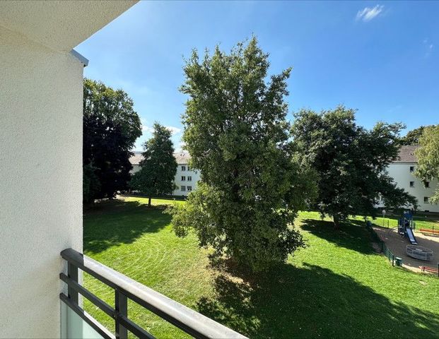 Geräumige 3,5-Zi.-Wohnung mit Balkon! - Foto 1