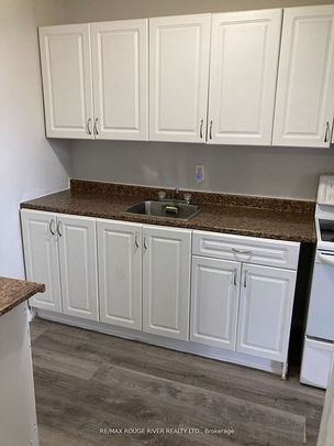 For Lease - 560 Bloor Street Unit# 202, Oshawa, Ontario - Photo 1