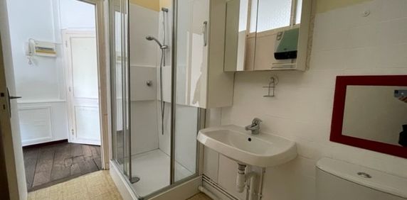 Location Appartement 2 pièces 37m² - Photo 2