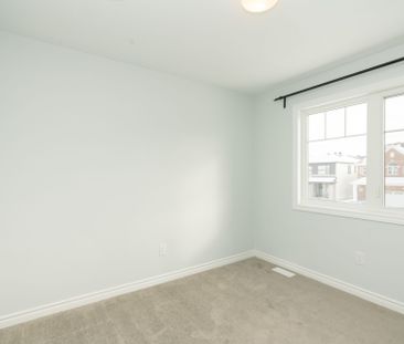 For Lease - 754 DERREEN Avenue, Stittsville - Munster - Richmond, O... - Photo 2