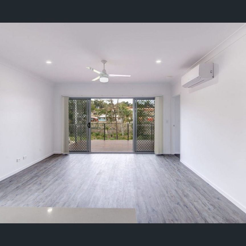 Peaceful Family Living in a Private Cul-de-Sac – Modern 4-Bedroom Home - Photo 1