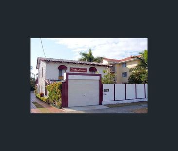 4/2315 Gold Coast Highway, Mermaid Beach, Qld 4218 - Photo 2