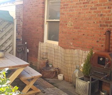 1 bedroom flat to rent - Photo 6