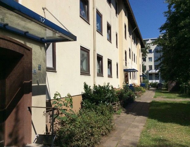 Neue Wohnung, neues Glück! Ansprechende 3-Zi.-Wohnung - Foto 1