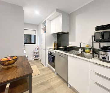 ***Welcome to 2F/11 Newtown Avenue*** - Photo 6