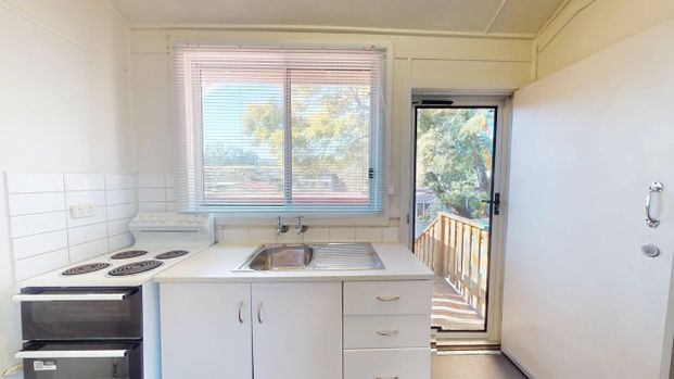 2/18 Harrison Street, Cardiff NSW 2285 - Photo 1