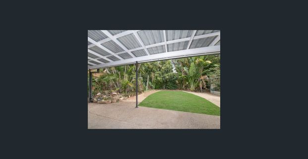 Comfortable Family Living in a Quiet Annandale Court! - Photo 1