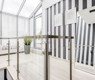 Piękny nowoczesny dom na Wilanowie - Zdjęcie 4