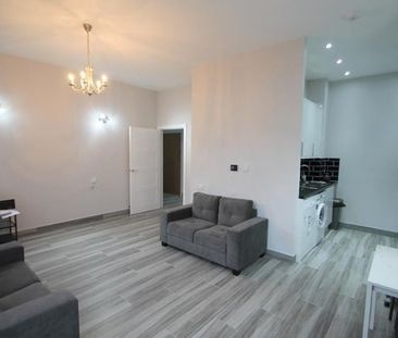 47-49 Church Road, Ashford,TW15 - Photo 4