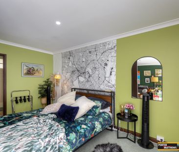 RIVERSONG - Top Floor Apartment Where the river sings…! - Photo 6