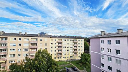 Miete: Moderne renovierte 2-Zimmerwohnung mit Balkon - Photo 5