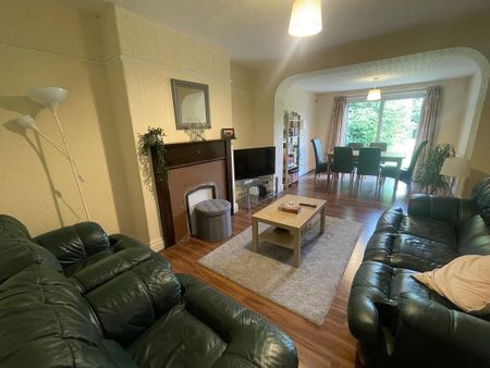 3 bedroom semi-detached house to rent - Photo 3