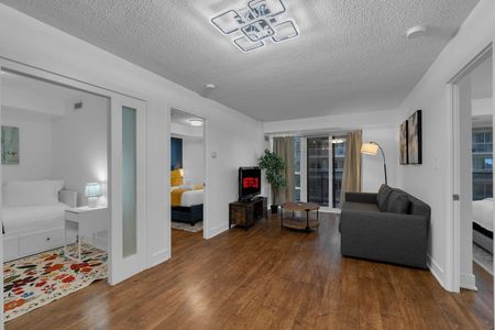 Blue Jays Way - Photo 5