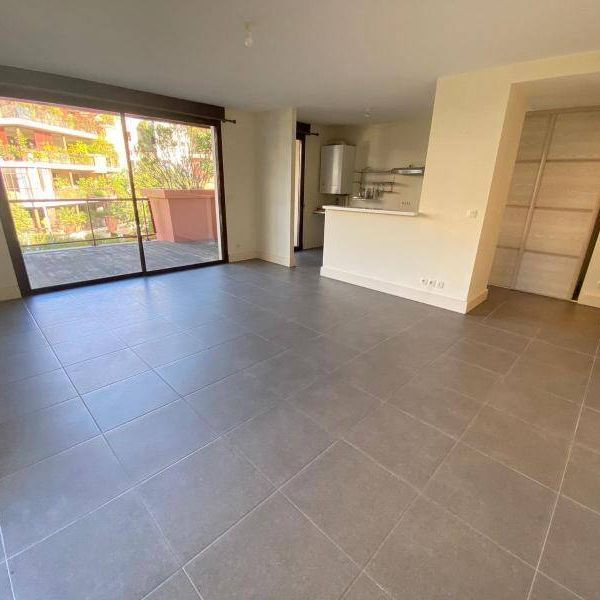 Location appartement récent 2 pièces 60.2 m² à Montpellier (34000) - Photo 1
