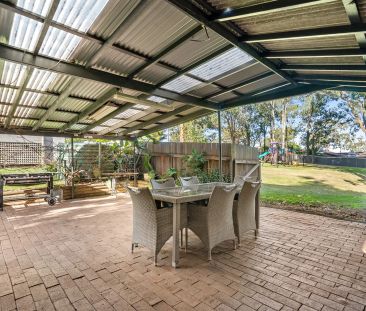 CHARMING LOCATION - LOVELY 4 BEDROOM HOME - Photo 2