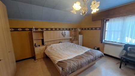 Ruime alleenstaande woning met drie slaapkamers en garage in Wijtschate. - Photo 4