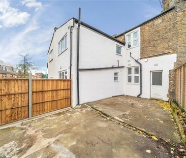 St. Albans Crescent, N22, London - Photo 3
