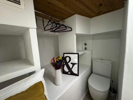 Calle de Hortaleza, Madrid, Community of Madrid 28004 - Photo 4