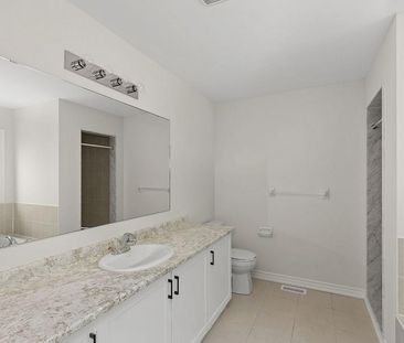 For Lease - 106 Palace Street, Thorold, Ontario - Photo 3