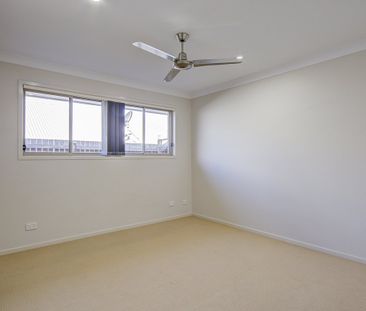 Designed for Living, Entertaining, and Relaxing - Photo 3