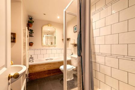 Student Properties to Let - Photo 3